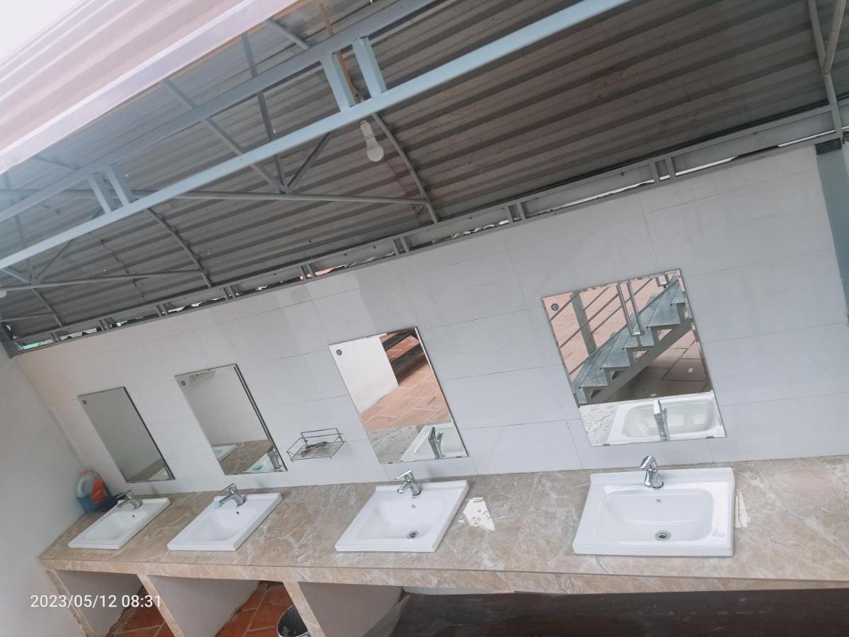 Aurora Backpackers Hostel Luang Prabang Bagian luar foto