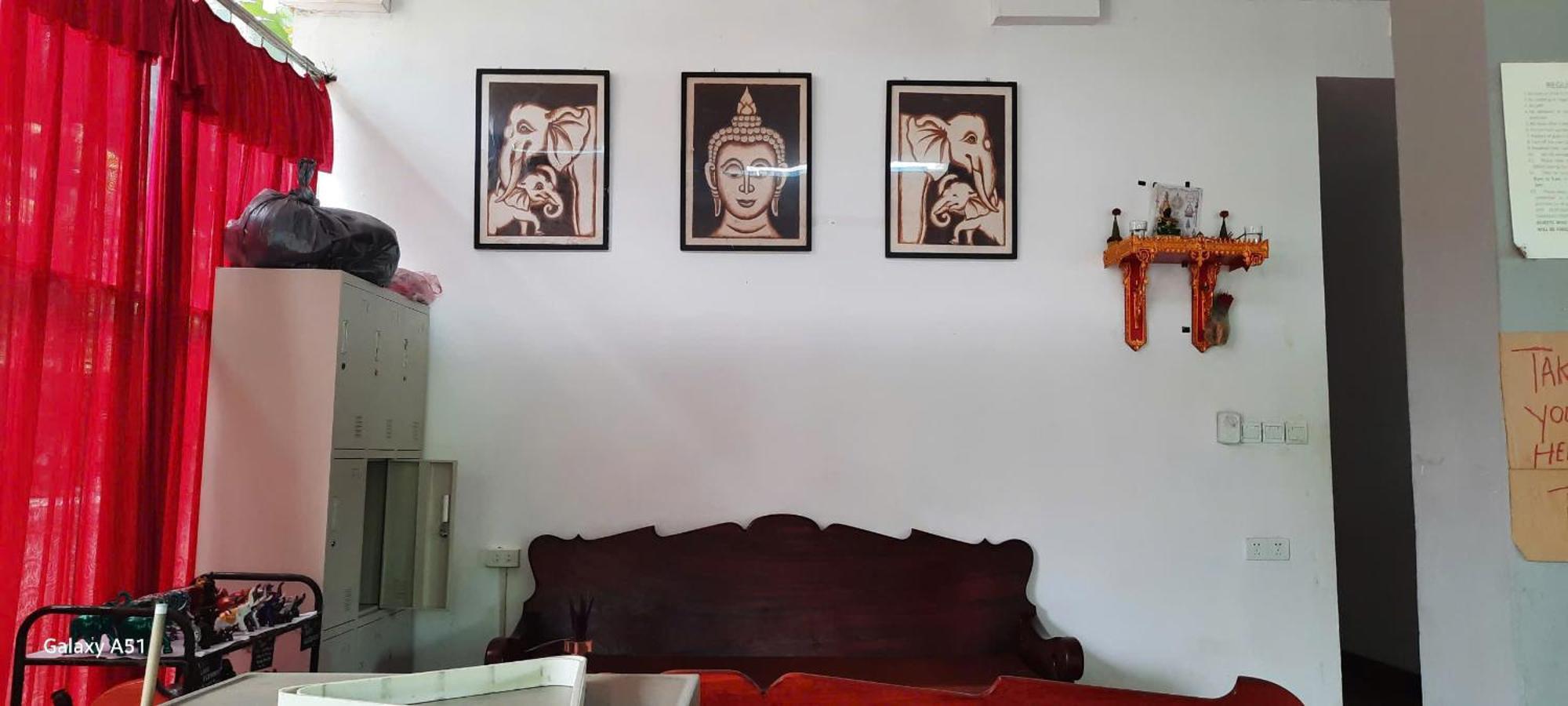 Aurora Backpackers Hostel Luang Prabang Bagian luar foto
